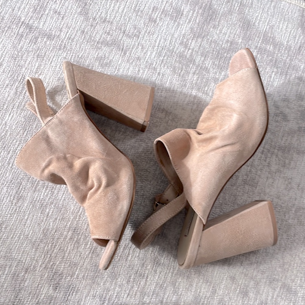 KRISTIN CAVALLARI CHINESE LAUNDRY | Suede Bootie | Size: 9.5